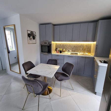 Villa With Pool & Garden Apartment 1 Ognjen Тиват Экстерьер фото